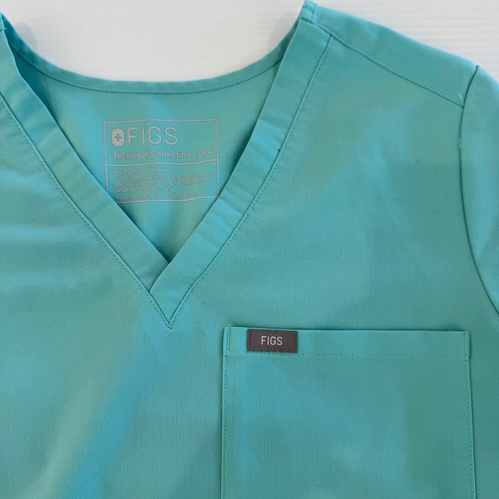 FIGS Catarina Scrub Top Women's XS Fresh Aqua Blue LE Rare Limited Edition 1764 - Picture 6 of 9